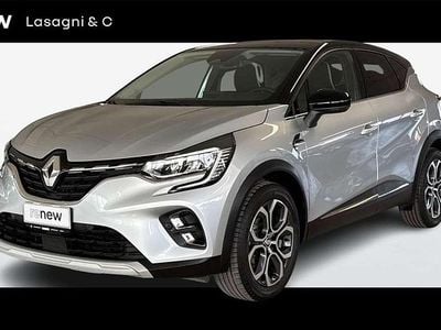 Usata Renault Captur Intens 101 CV (74 kW) 2023 Argento SUV