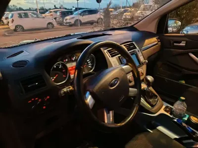 Usata Ford Kuga 140 CV (102 kW) 2012 SUV