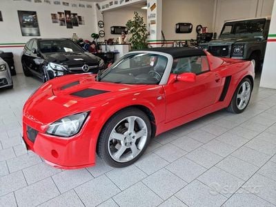 Usata Opel Speedster 147 CV (108 kW) 2002 Rosso Cabrio