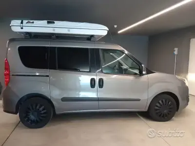 Usata Opel Combo 95 CV (69 kW) 2015 Monovolume