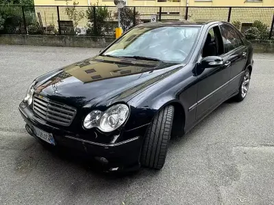 Usata Mercedes C220 Sport Edition 150 CV (110 kW) 2007 Blu Berlina
