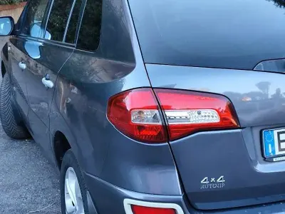 Usata Renault Koleos 150 CV (110 kW) 2011 Grigio SUV