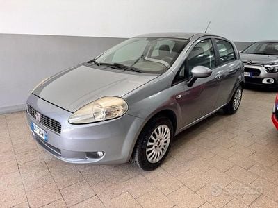Usata Fiat Grande Punto 77 CV (56 kW) 2009 Grigio Utilitaria