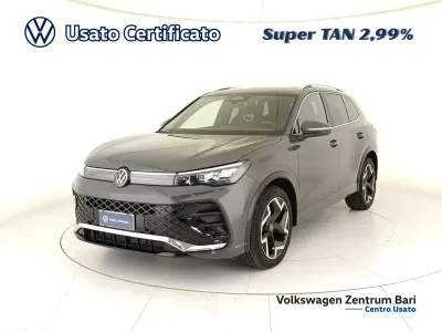 Usata VW Tiguan R-line 150 CV (110 kW) 2024 Grigio SUV