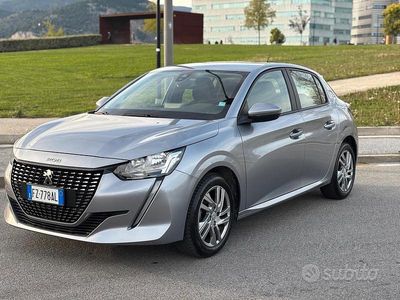 Usata Peugeot 208 Allure 101 CV (74 kW) 2020 Grigio Utilitaria