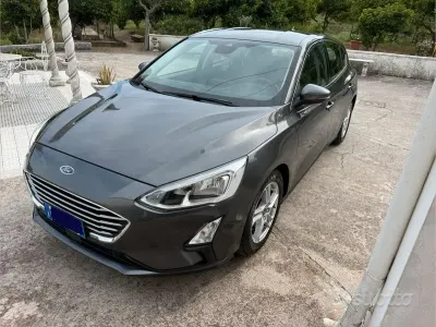 Usata Ford Focus 95 CV (69 kW) 2019 Grigio Berlina