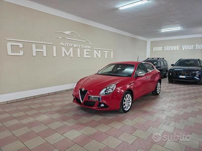 Usata Alfa Romeo Giulietta Exclusive 120 CV (88 kW) 2016 Rosso Berlina