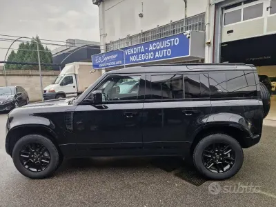 Usata Land Rover Defender Dynamic 300 CV (220 kW) 2022 Nero SUV