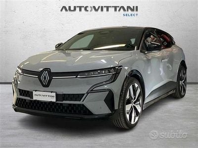 Usata Renault Megane E-Tech Techno 161 kW (220 CV) 2023 Grigio scuro Berlina