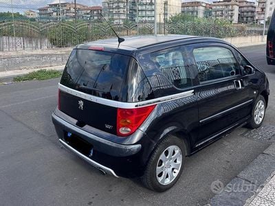 Usata Peugeot 1007 68 CV (50 kW) 2009 Nero Monovolume