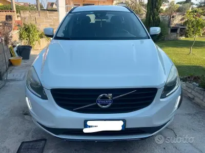 Usata Volvo XC60 190 CV (139 kW) 2015 Bianco SUV