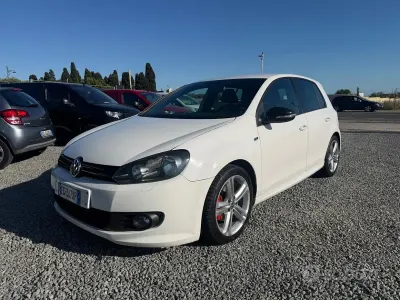 Usata VW Golf VI R-line 122 CV (89 kW) 2011 Bianco Utilitaria