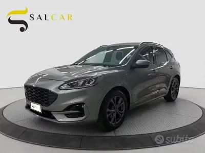 Usata Ford Kuga ST-Line 120 CV (88 kW) 2022 Grigio SUV