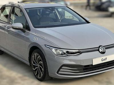Usata VW Golf VIII Life 110 CV (80 kW) 2023 Moonstone grey Berlina