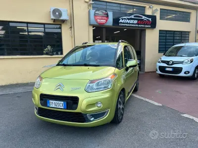 Usata Citroën C3 Picasso 109 CV (80 kW) 2009 Verde Monovolume