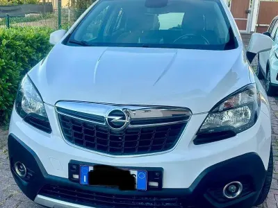 Usata Opel Mokka 140 CV (102 kW) 2015 Bianco SUV