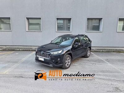 Usata Toyota RAV4 Hybrid Business Edition 222 CV (163 kW) 2022 Nero SUV