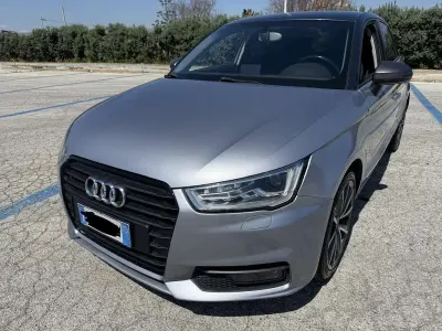 Usata Audi A1 Sportback Ambiente 90 CV (66 kW) 2016 Utilitaria