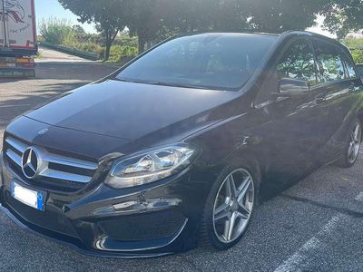 Usata Mercedes B200 Premium 136 CV (100 kW) 2015 Nero Monovolume