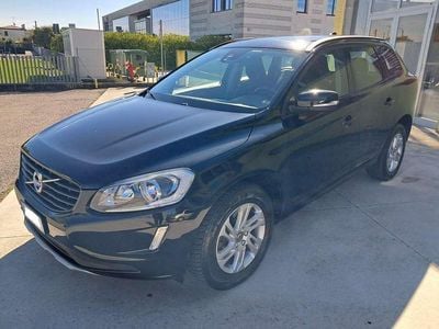 Usata Volvo XC60 Momentum 150 CV (110 kW) 2016 Nero SUV