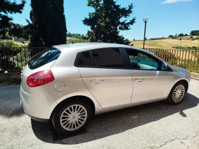 Usata Fiat Bravo 105 CV (77 kW) 2009 Grigio Utilitaria