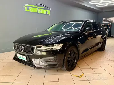 Usata Volvo V60 Business Edition 150 CV (110 kW) 2019 Nero Station wagon