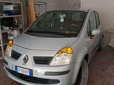 Beige Usata 2005 Renault Modus Expression Monovolume | 3700 € (Molto cara)
