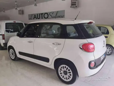 Usado Fiat 500L Pop Star 84 CV (61 kW) 2013 Blanco Monovolumen