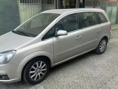 Usata Opel Zafira