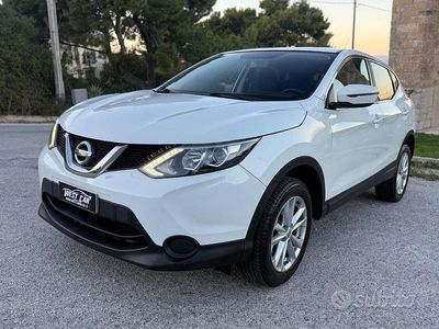 Usata Nissan Qashqai Tekna 110 CV (80 kW) 2016 Bianco SUV