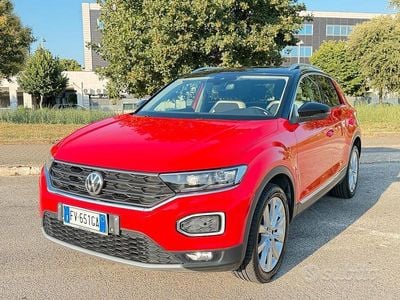 Usata VW T-Roc Advance 116 CV (85 kW) 2019 Rosso SUV