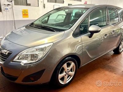 Occasion Opel Meriva 101 ch (74 kW) 2010 Marron Monospace