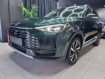 Nuova MG ZS Luxury 102 CV (75 kW) 2026 Verde SUV