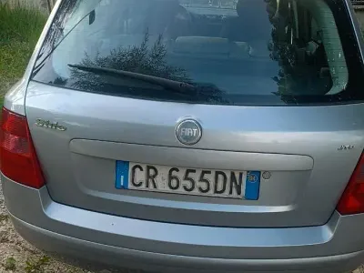 Usata Fiat Stilo 101 CV (74 kW) 2004 Grigio Berlina