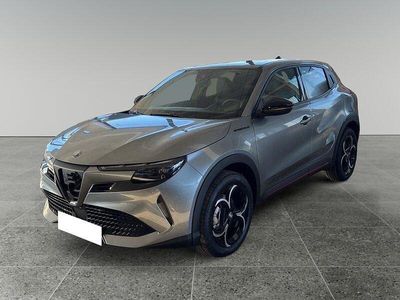 Nuova Alfa Romeo Junior Edizione Speciale 135 CV (99 kW) 2025 SUV