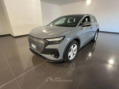Usata Audi Q4 e-tron Comfort 69 kW (95 CV) 2023 Gray SUV