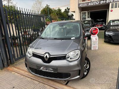 Usata Renault Twingo LIMITED 65 CV (47 kW) 2021 Grigio Utilitaria