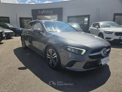 Occasion Mercedes A180 Business 116 ch (85 kW) 2019 Gris Berline