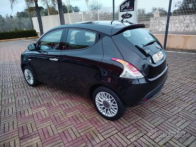 Usata Lancia Ypsilon Platinum 95 CV (69 kW) 2011 Nero Utilitaria