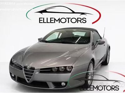 Begagnad Alfa Romeo Spider Exclusive 260 HK (191 kW) 2007 Grå Cab