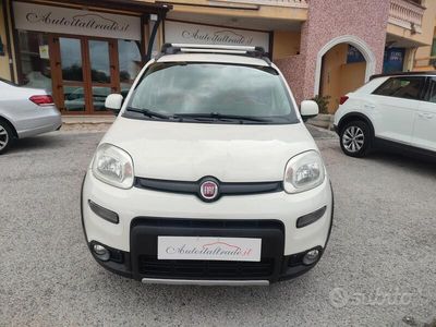 Second-hand Fiat Panda 4x4 Climbing 75 CP (55 kW) 2013 Alb Hatchback