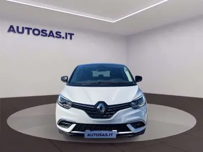 Usata Renault Scenic E-Tech Intens 140 CV (102 kW) 2022 Bianco Utilitaria