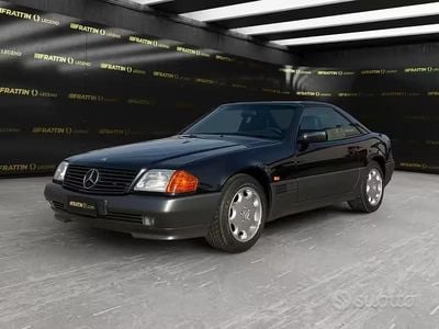 Begagnad Mercedes SL300 231 HK (169 kW) 1992 Svart Cab