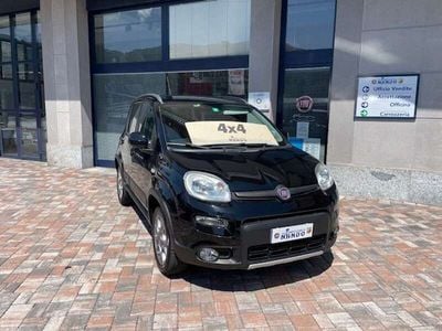 Usado Fiat Panda 4x4 75 CV (55 kW) 2013 Negro Utilitario