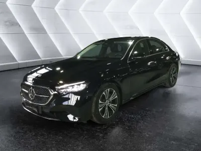 Usata Mercedes E200 Advanced 163 CV (119 kW) 2025 Nero Berlina