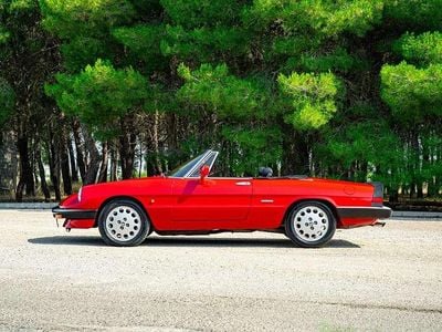 Usata Alfa Romeo Spider Veloce 101 CV (74 kW) 1988 Rosso Cabrio