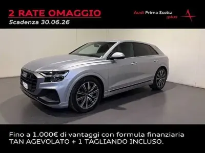 Usata Audi Q8 Sport 286 CV (210 kW) 2021 Argento fioretto metallizzato SUV