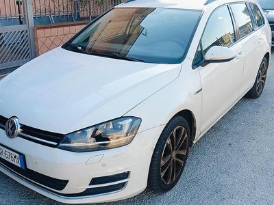 Usata VW Golf VII Comfortline 110 CV (80 kW) 2015 Bianco Station wagon