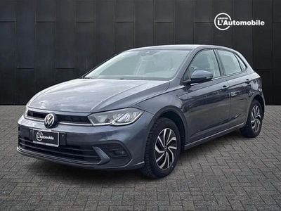 Usado VW Polo Comfortline 90 CV (66 kW) 2022 Gris Utilitario