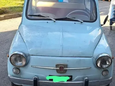 Usata Fiat 600 1960 Blu Utilitaria